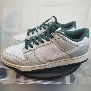 Nike Mens Dunks Low Retro SE Photon Dust Vintage Green White Gray Leather SIZE 9
